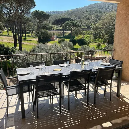 Holiday home Maison Calme Au Coeur Des Vignes