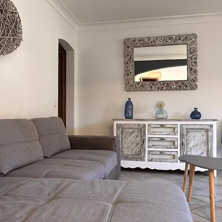 Maison Calme Au Coeur Des Vignes Holiday home Cogolin